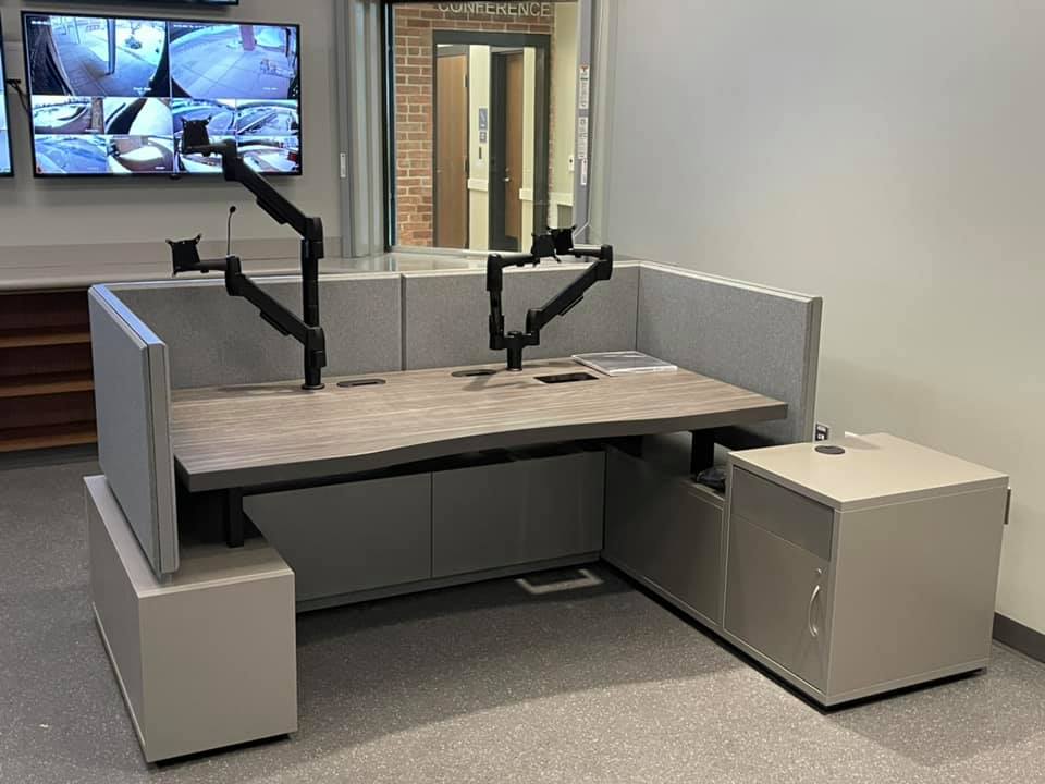 Mendon Police dispatch console